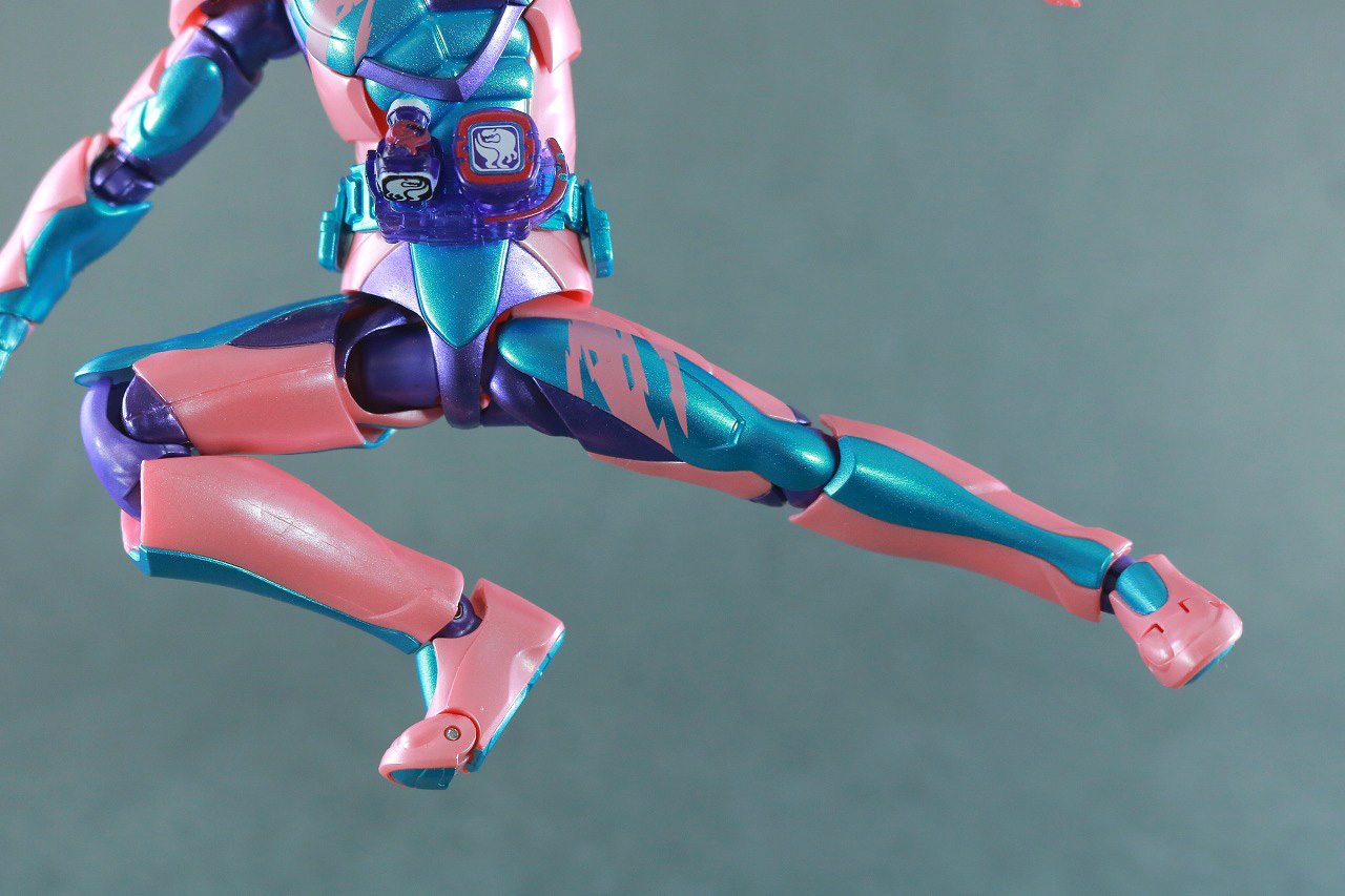 S.H.フィギュアーツ　仮面ライダーリバイ　レックスゲノム　レビュー　可動範囲