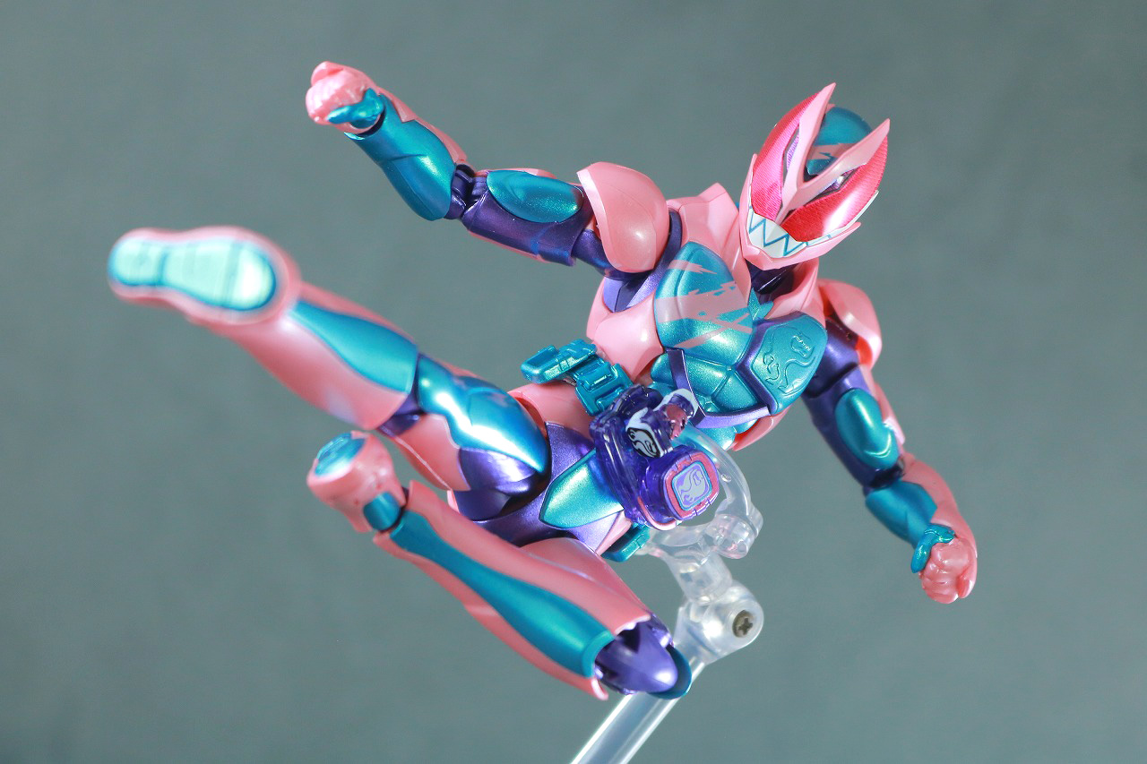 S.H.フィギュアーツ　仮面ライダーリバイ　レックスゲノム　レビュー　アクション　