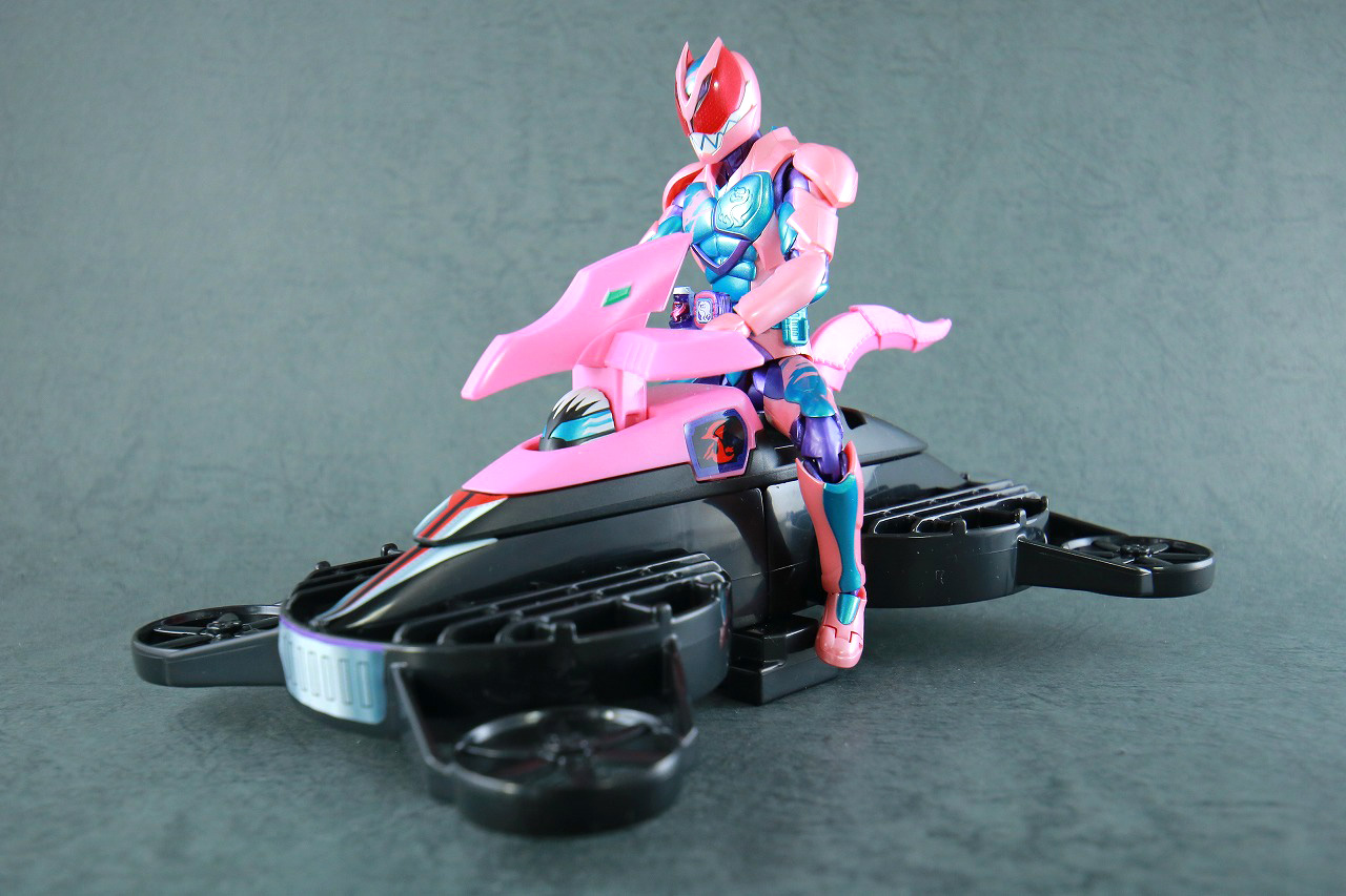 S.H.フィギュアーツ　仮面ライダーリバイ　レックスゲノム　レビュー　アクション　リバイスリミックスフィギュア　仮面ライダーバイス　プテラゲノム