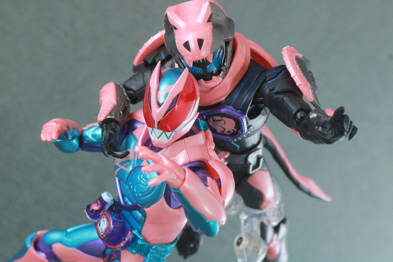 S.H.フィギュアーツ　仮面ライダーリバイ　レックスゲノム　レビュー　アクション　仮面ライダーバイス レックスゲノム