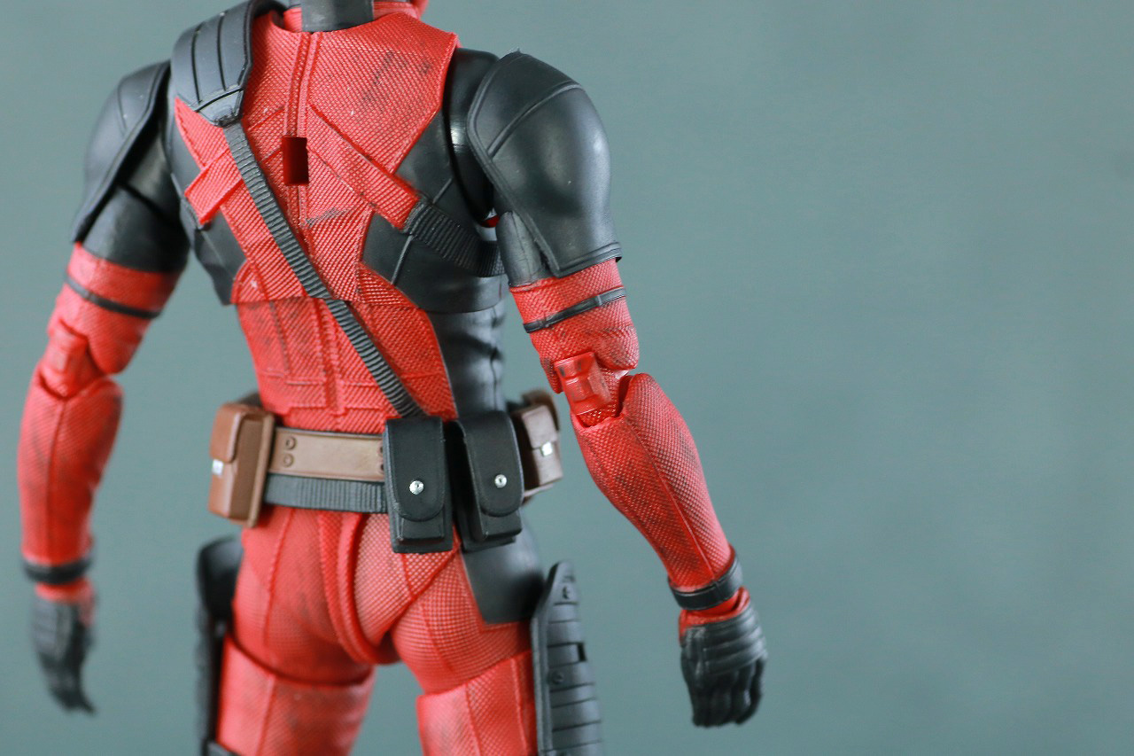 S.H.フィギュアーツ　デッドプール　レビュー　本体