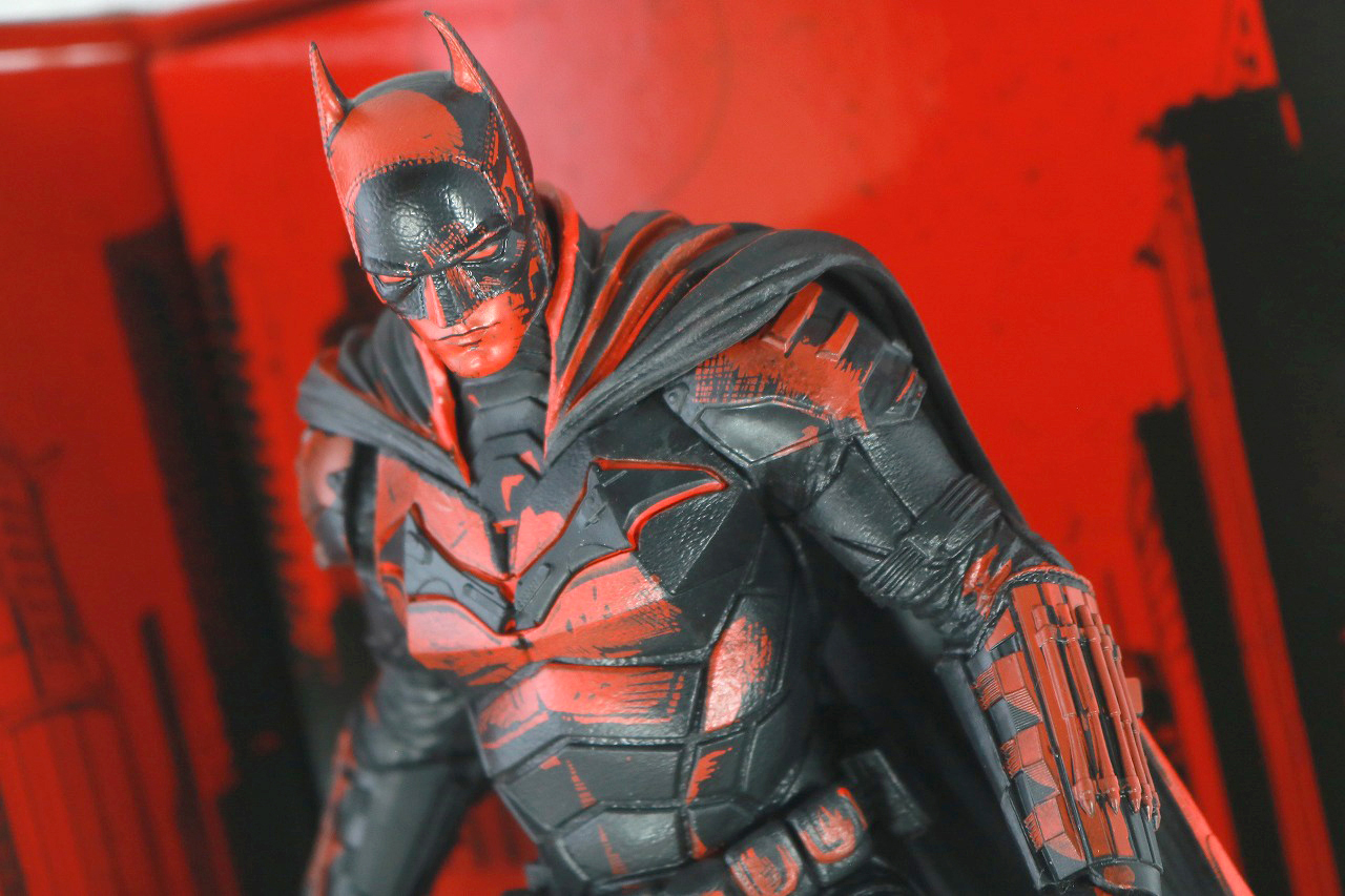 DCマルチバース ポーズド・スタチュー　バットマン（『ザ・バットマン』） コミック版　アクション