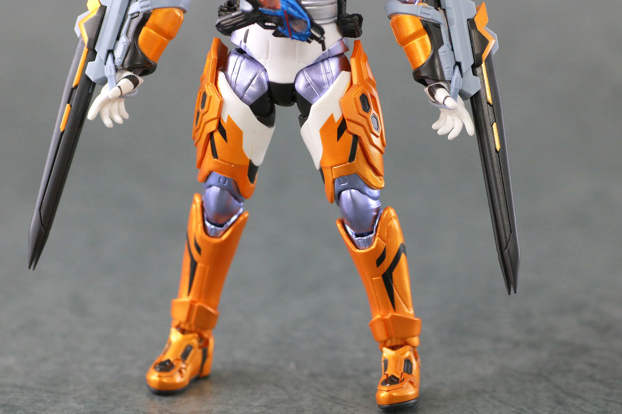 S.H.フィギュアーツ　仮面ライダーバルキリー　ジャスティスサーバル　レビュー　本体