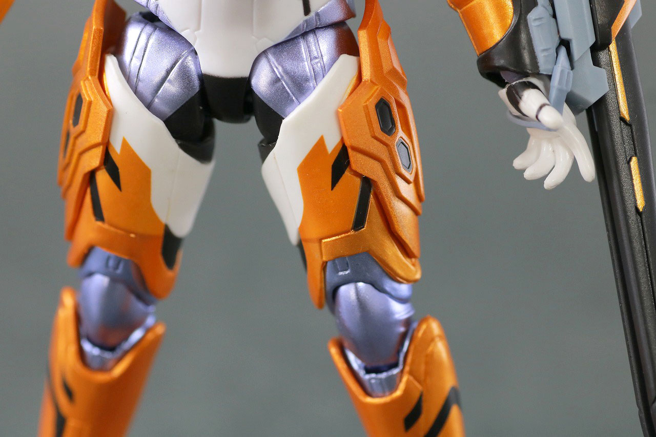 S.H.フィギュアーツ　仮面ライダーバルキリー　ジャスティスサーバル　レビュー　本体