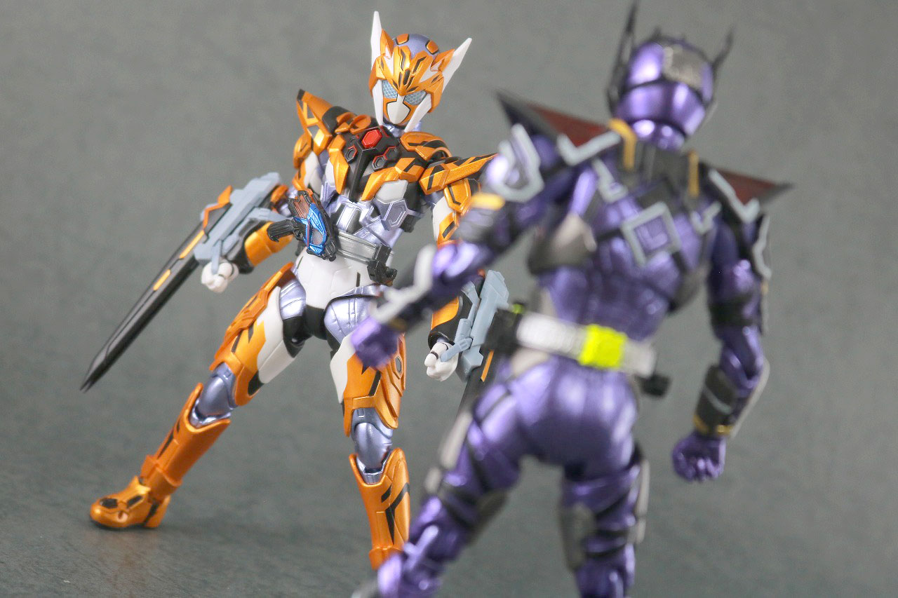 S.H.フィギュアーツ　仮面ライダーバルキリー　ジャスティスサーバル　レビュー　アクション　仮面ライダー滅亡迅雷