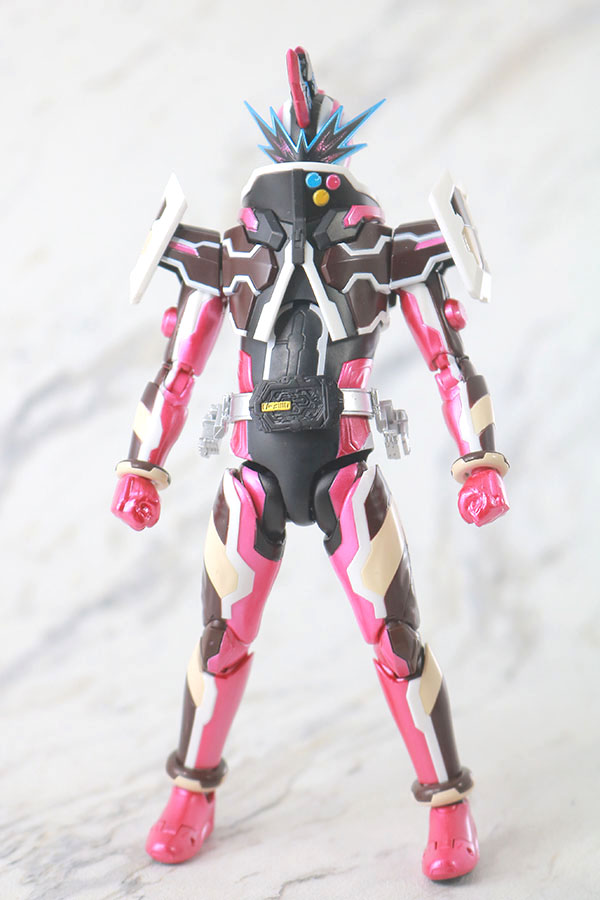 S.H.フィギュアーツ　仮面ライダーバルキリー　ジャスティスサーバル　レビュー　本体