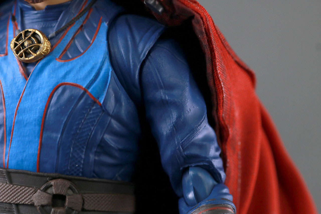 S.H.フィギュアーツ　ドクターストレンジ　マルチバース・オブ・マッドネス　レビュー　本体