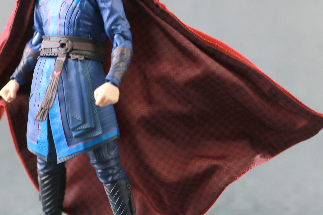 S.H.フィギュアーツ　ドクターストレンジ　マルチバース・オブ・マッドネス　レビュー　本体