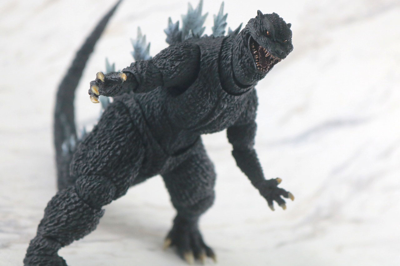 S.H.モンスターアーツ　ゴジラ（2004／FINAL WARS）　レビュー