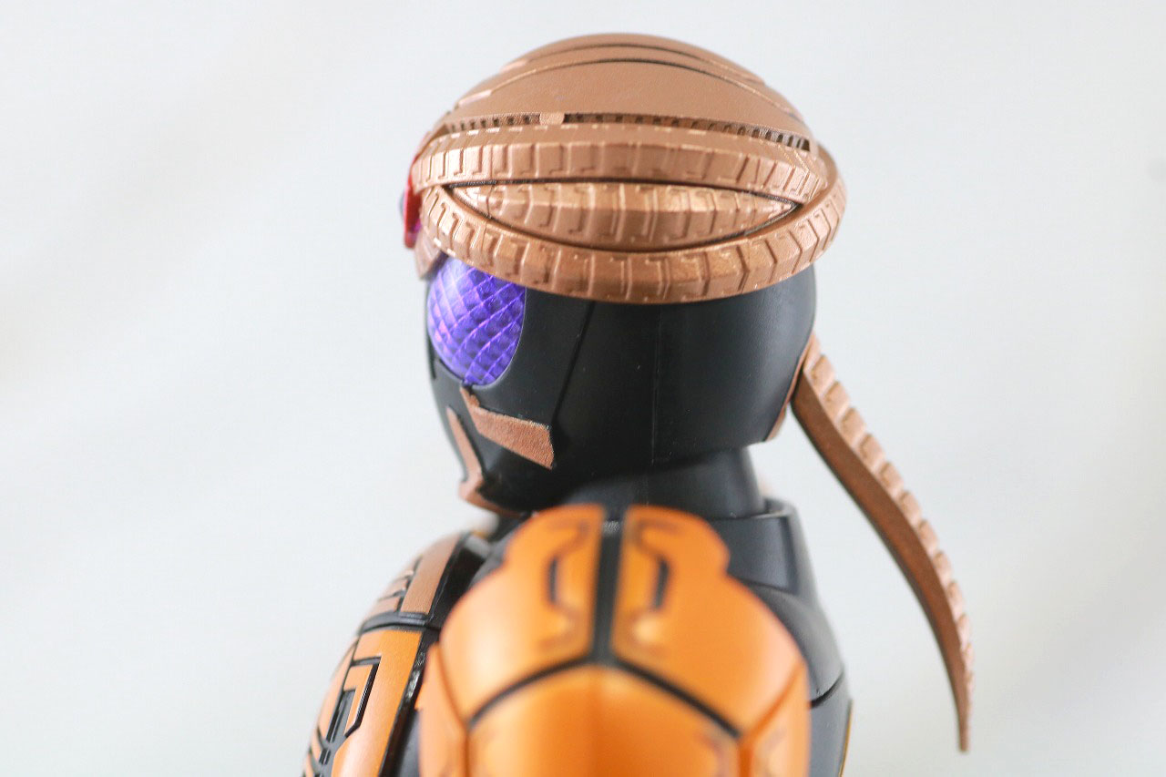 S.H.フィギュアーツ 仮面ライダーオーズ ブラカワニコンボ 真骨彫製法 レビュー 本体