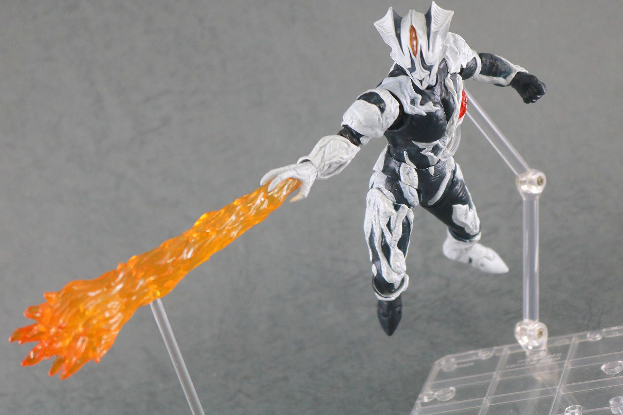 S.H.フィギュアーツ　キリエロイド　ティガ　レビュー　アクション