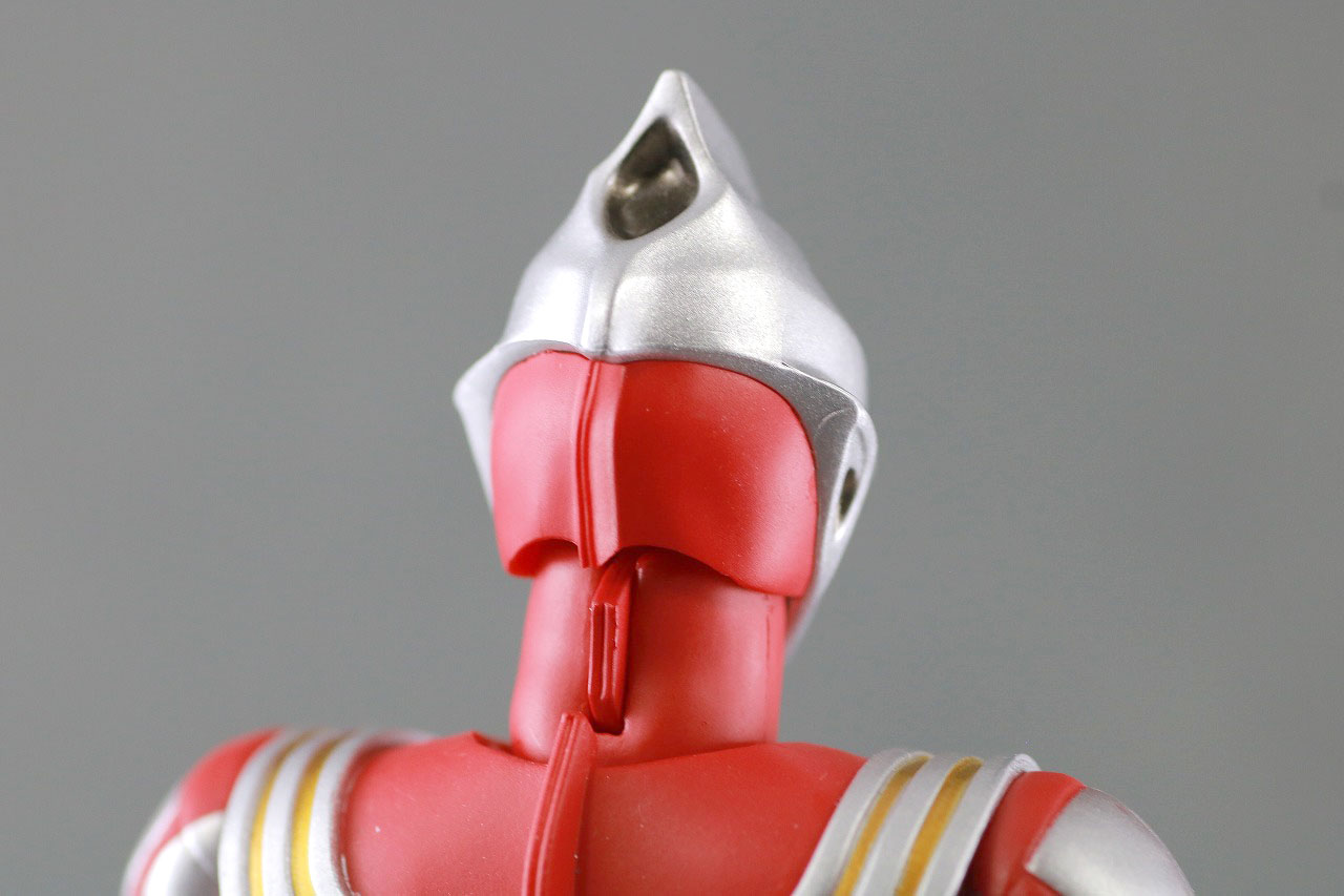 S.H.フィギュアーツ　ウルトラマンティガ パワータイプ　真骨彫製法　レビュー　本体