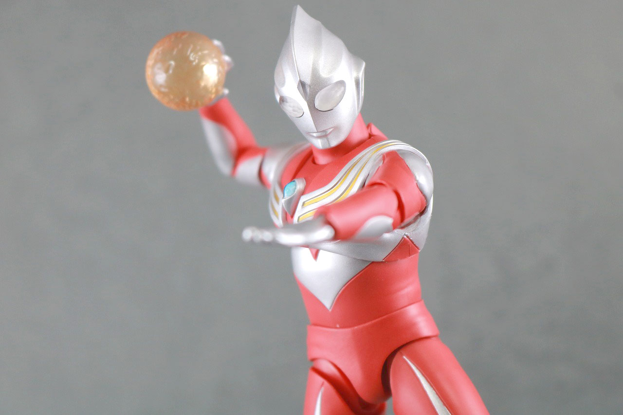 S.H.フィギュアーツ　ウルトラマンティガ パワータイプ　真骨彫製法　レビュー　アクション