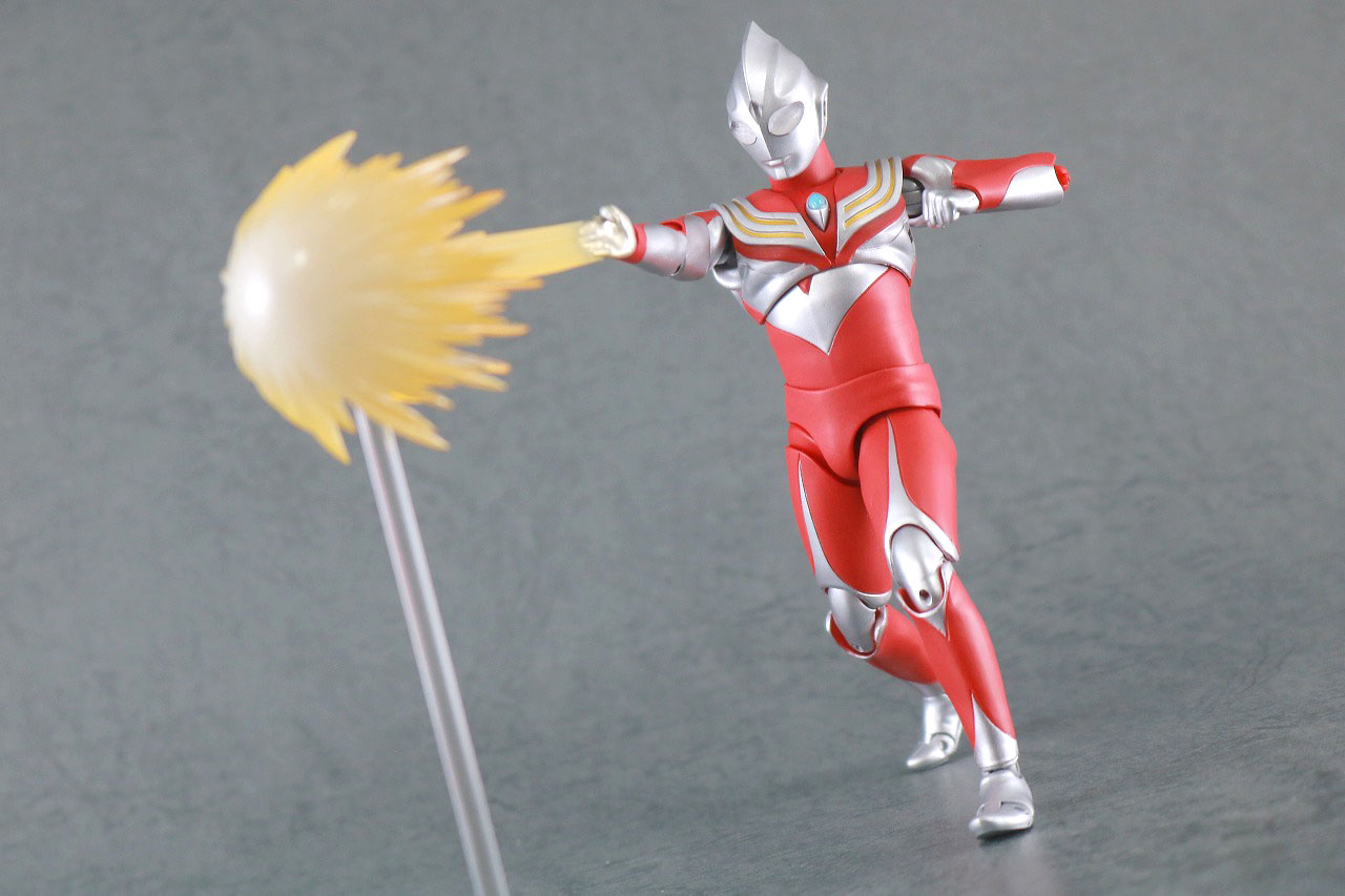 S.H.フィギュアーツ　ウルトラマンティガ パワータイプ　真骨彫製法　レビュー　アクション