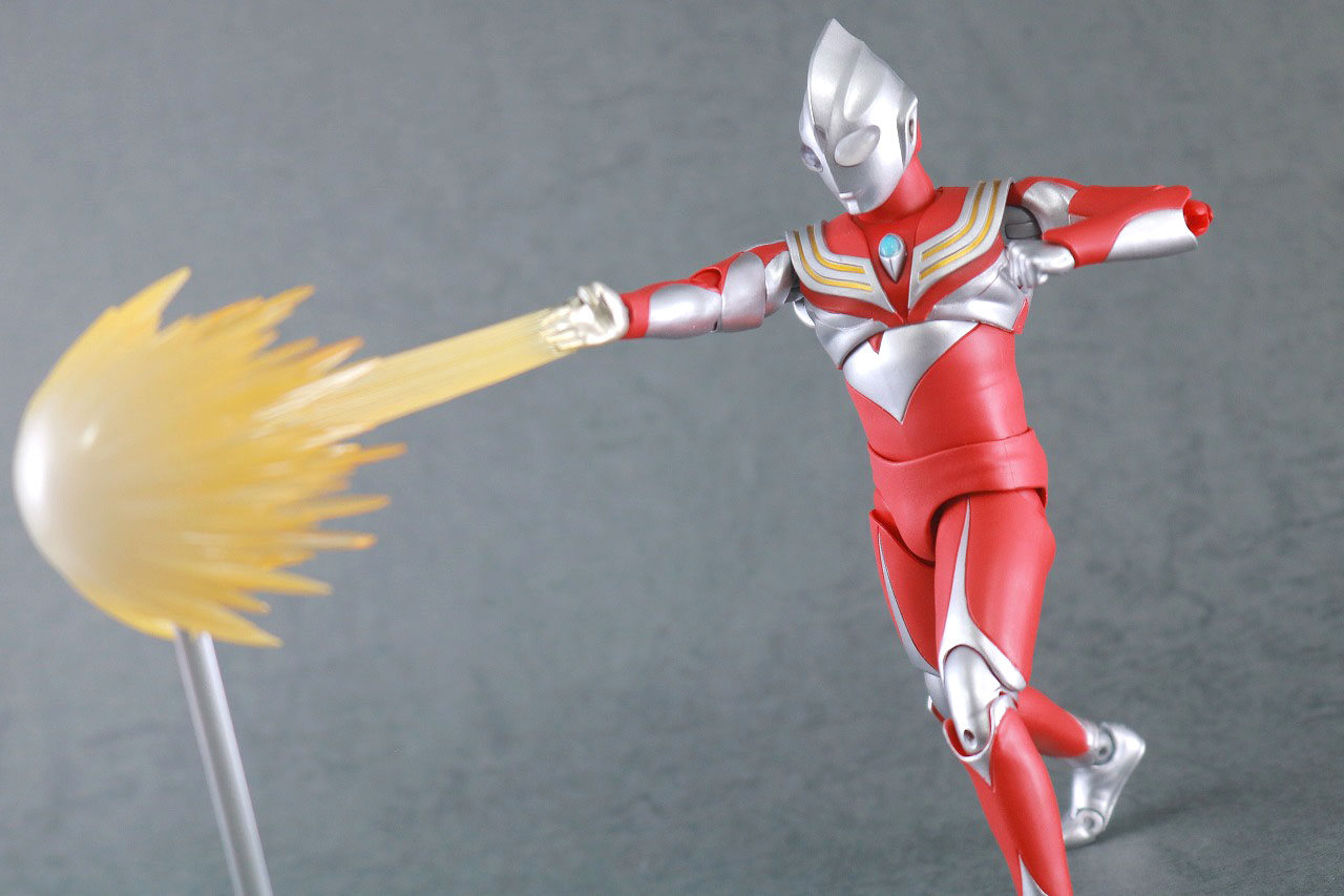 S.H.フィギュアーツ　ウルトラマンティガ パワータイプ　真骨彫製法　レビュー　アクション