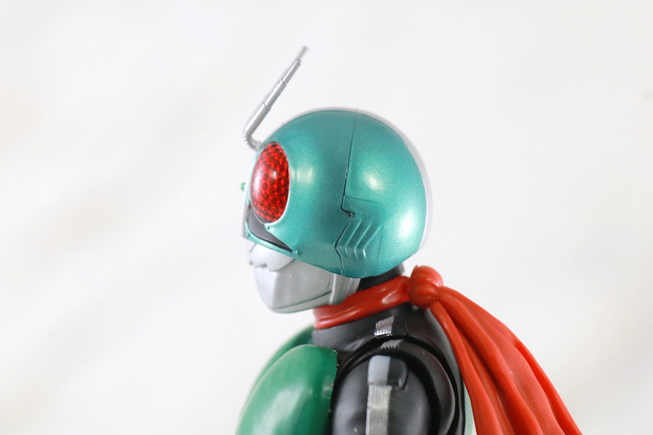 S.H.フィギュアーツ 仮面ライダー新2号 真骨彫製法 50th Anniversary Ver. レビュー 本体