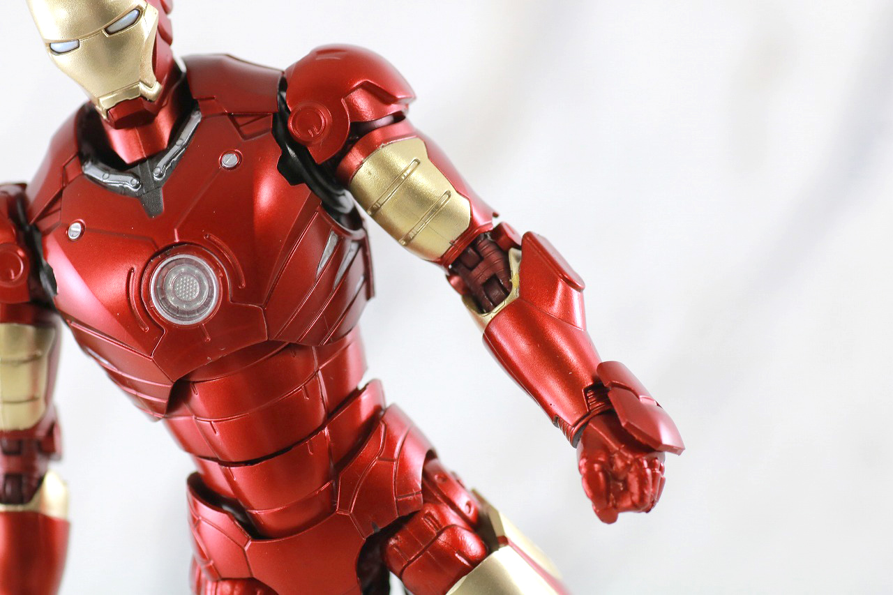 S.H.フィギュアーツ　アイアンマン　マーク3　STANDARD EDITION　レビュー　本体