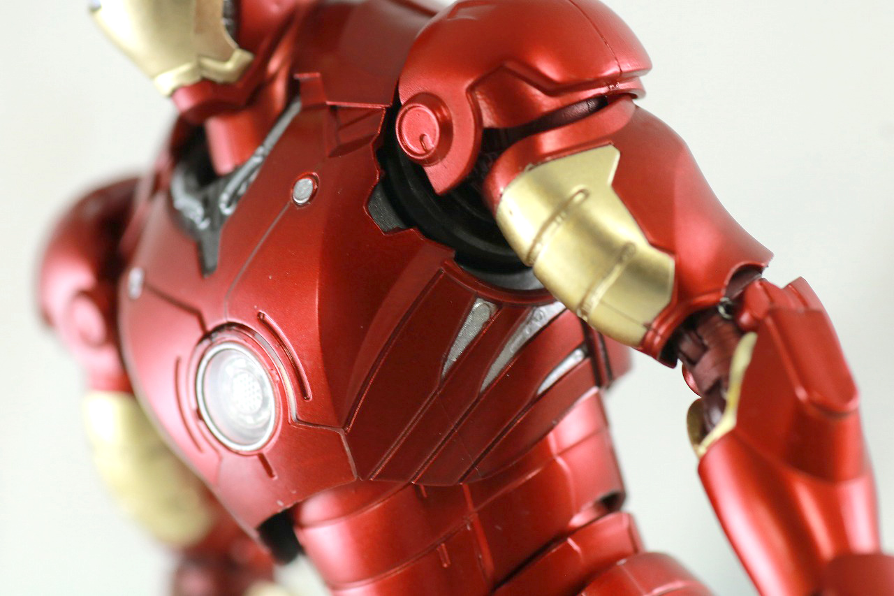 S.H.フィギュアーツ　アイアンマン　マーク3　STANDARD EDITION　レビュー　本体