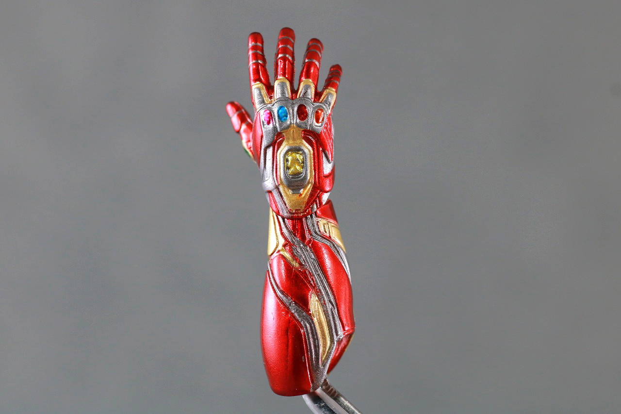 MAFEX　マフェックス　アイアンマン　マーク85　アベンジャーズ　エンドゲーム　レビュー　付属品　インフィニティ・ストーン　ガントレット