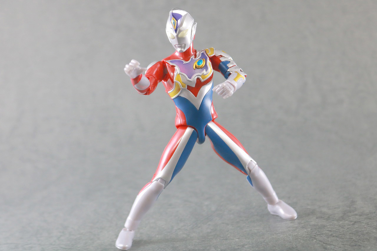 ウルトラアクションフィギュア　ウルトラマンデッカー　フラッシュタイプ　レビュー　アクション