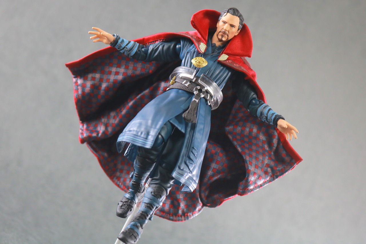 MAFEX　ドクターストレンジ　アベンジャーズ　インフィニティ・ウォー　レビュー　アクション