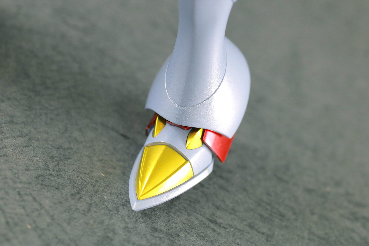 S.H.フィギュアーツ　デュークモン　聖騎士再誕　レビュー　本体