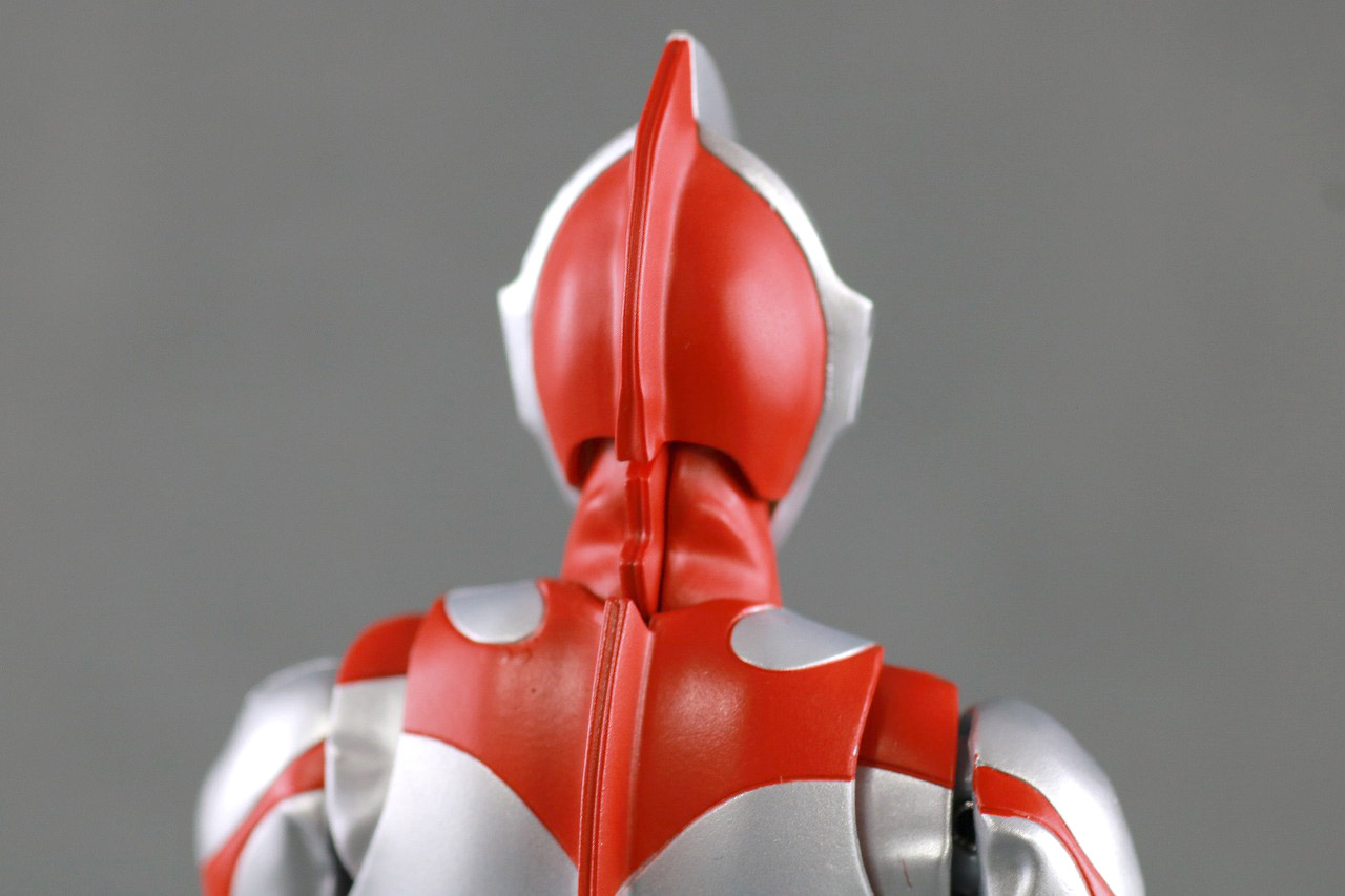 S.H.フィギュアーツ　ウルトラマン　真骨彫製法　レビュー　本体