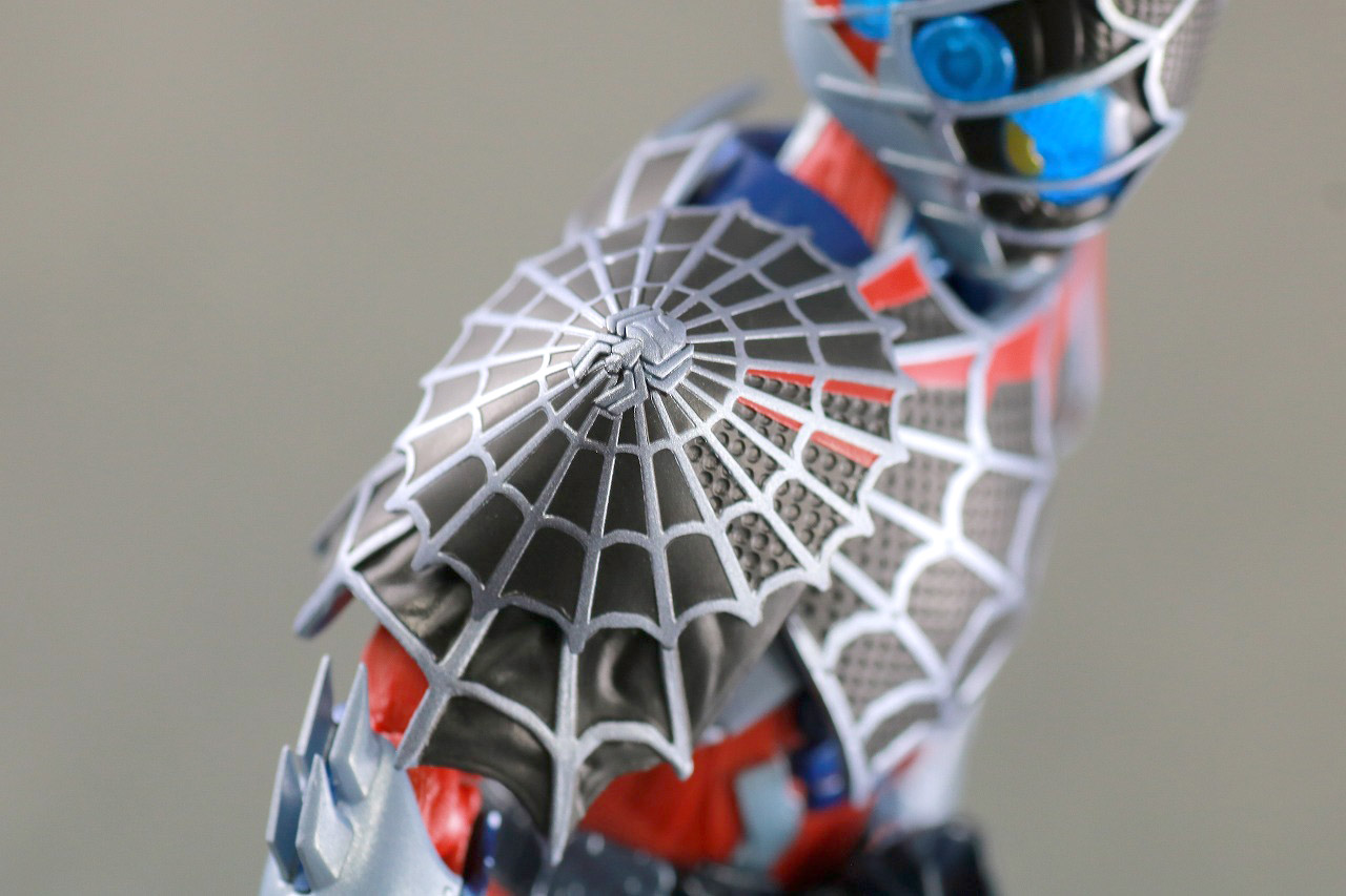 S.H.フィギュアーツ　仮面ライダーデモンズ　スパイダーゲノム　レビュー　本体