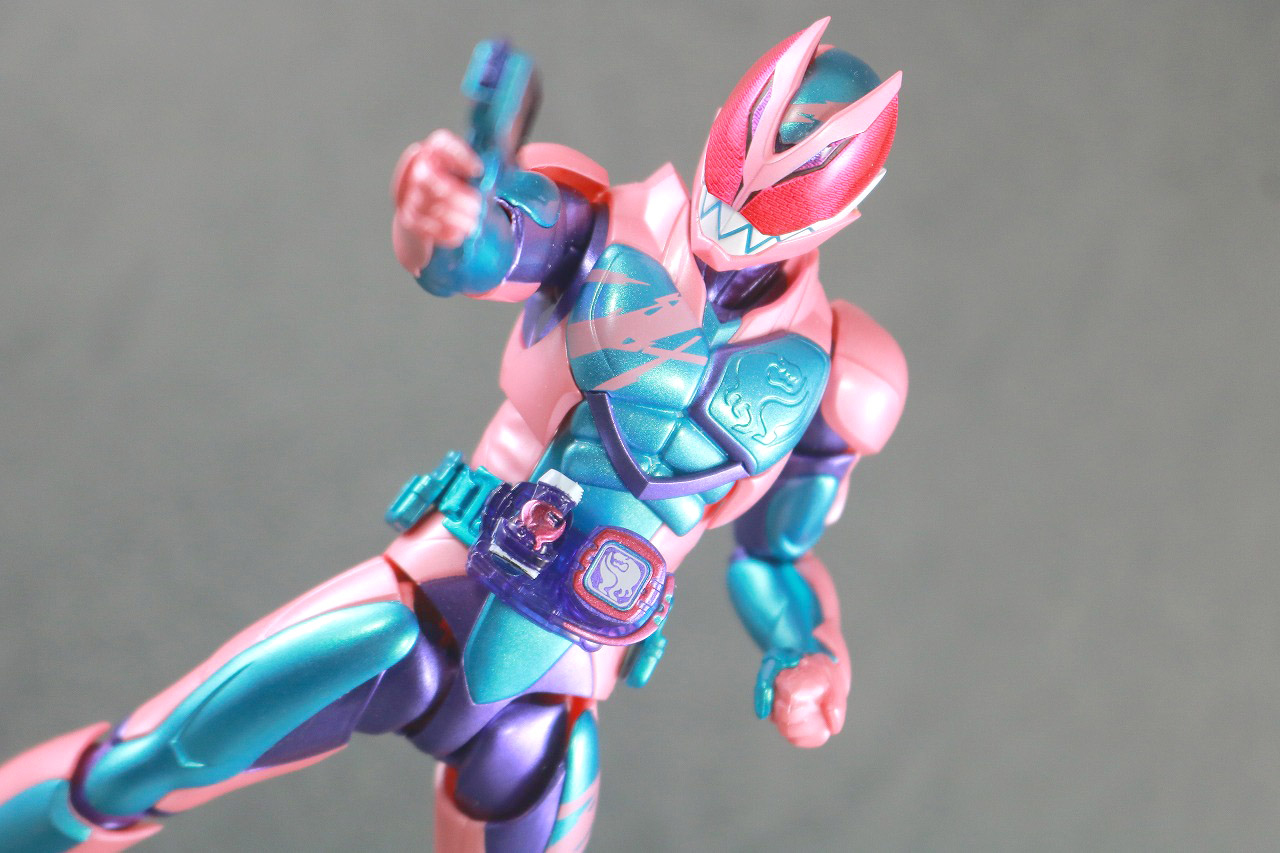 S.H.フィギュアーツ　仮面ライダーデモンズ　スパイダーゲノム　レビュー　アクション　仮面ライダーリバイ　レックスゲノム