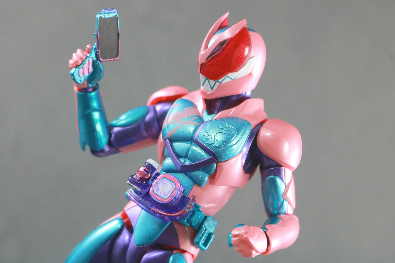 S.H.フィギュアーツ　仮面ライダーデモンズ　スパイダーゲノム　レビュー　アクション　仮面ライダーリバイ　レックスゲノム