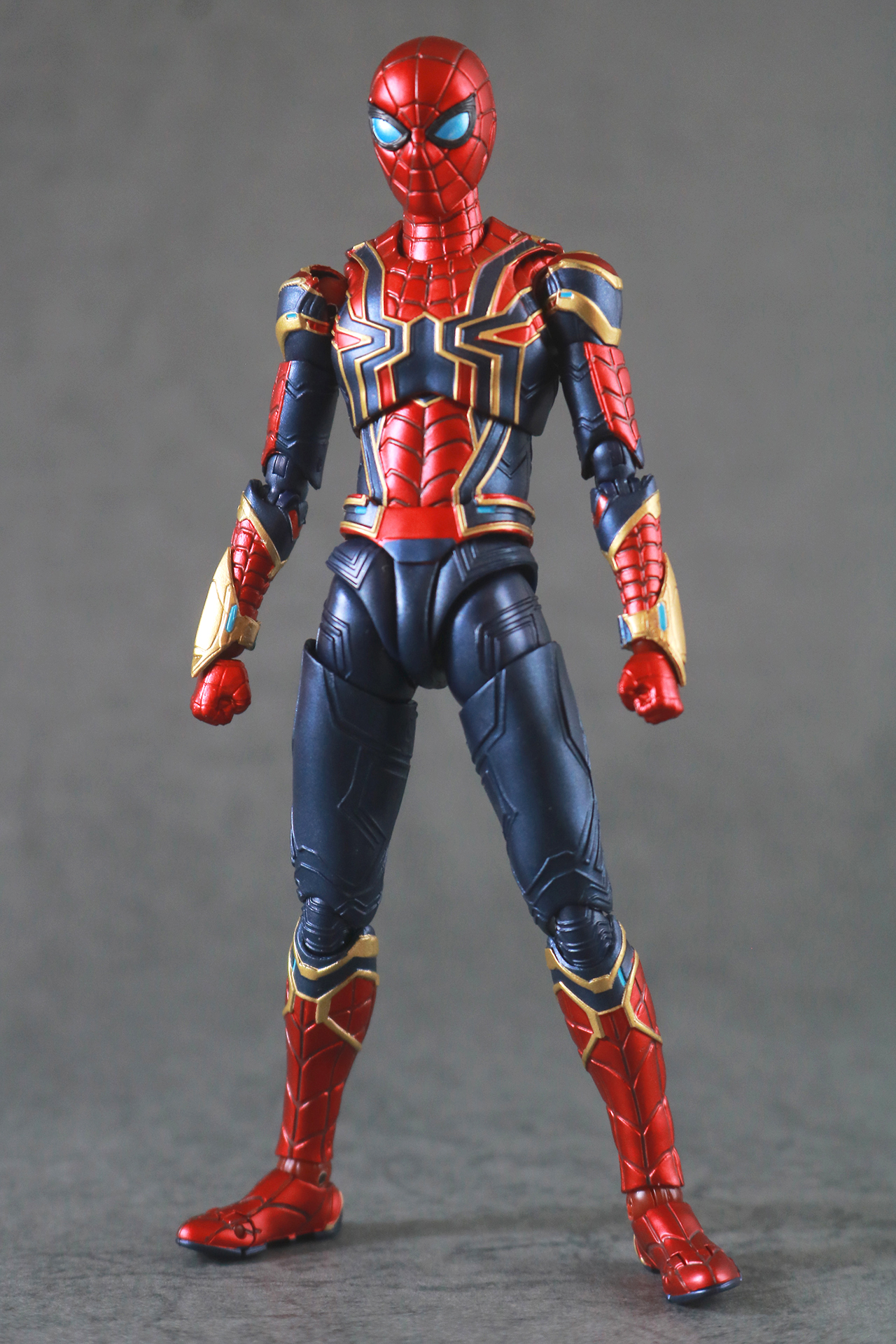 S.H.フィギュアーツ　アイアン・スパイダー（『スパイダーマン：ノー・ウェイ・ホーム』）　レビュー　本体