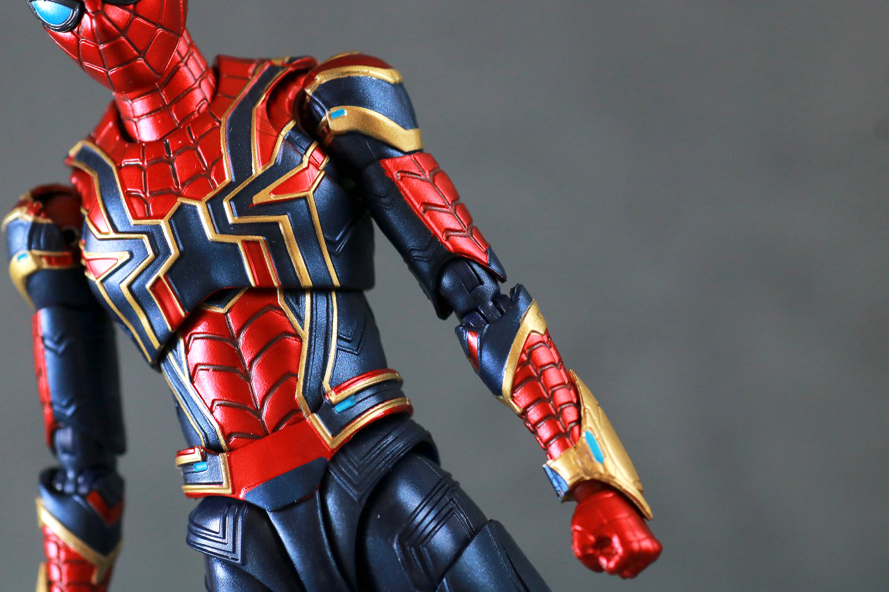 S.H.フィギュアーツ　アイアン・スパイダー（『スパイダーマン：ノー・ウェイ・ホーム』）　レビュー　本体