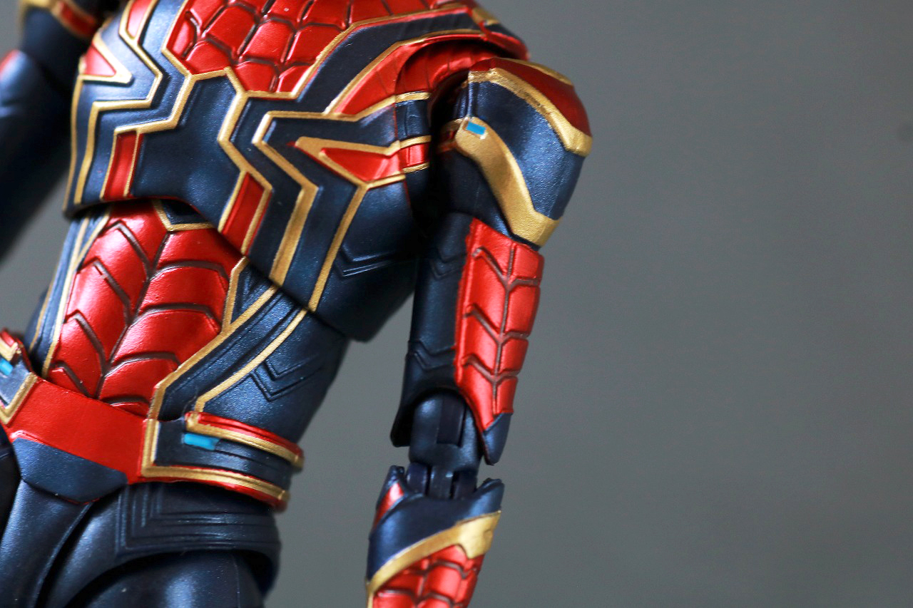 S.H.フィギュアーツ　アイアン・スパイダー（『スパイダーマン：ノー・ウェイ・ホーム』）　レビュー　本体