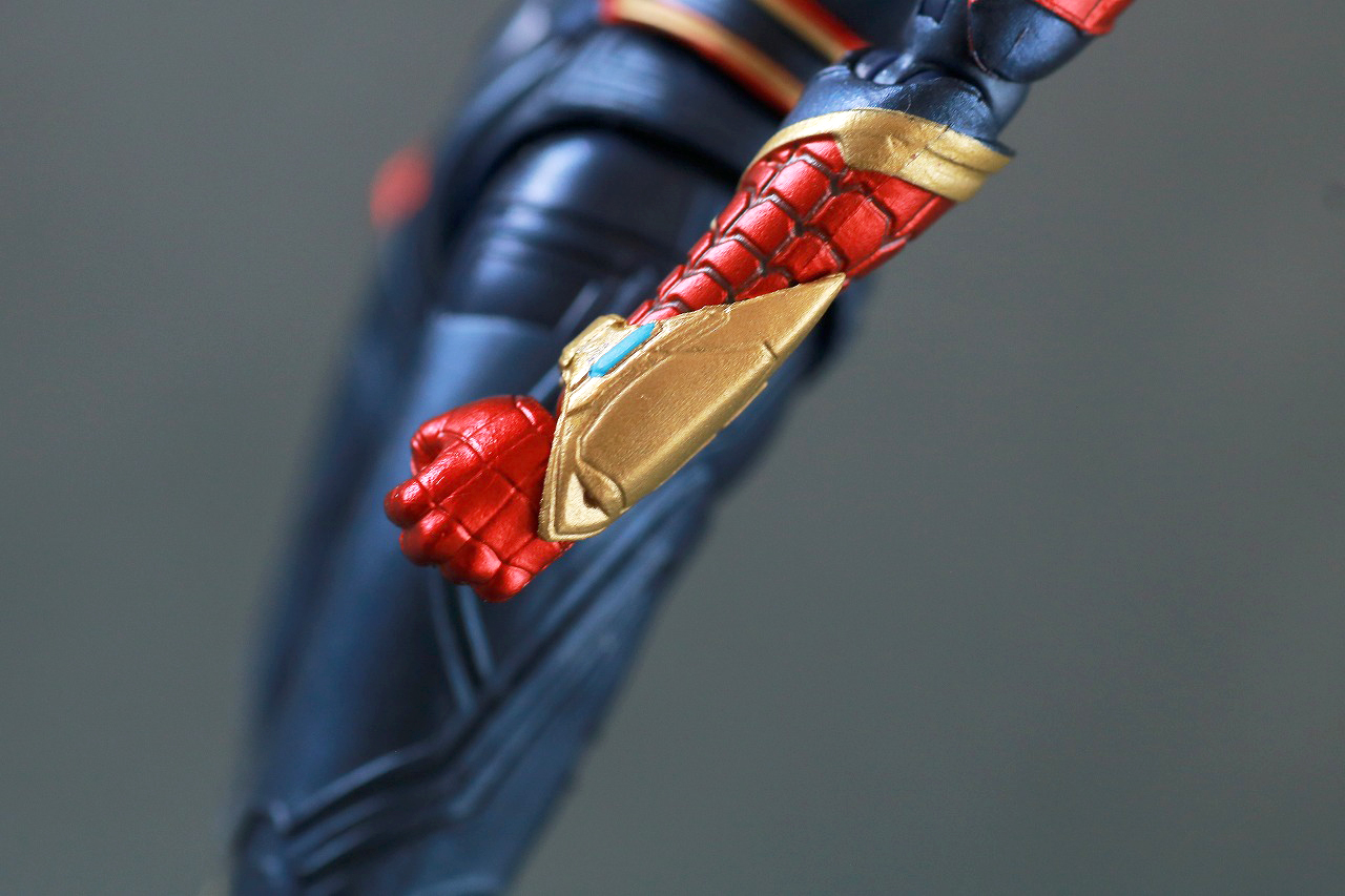 S.H.フィギュアーツ　アイアン・スパイダー（『スパイダーマン：ノー・ウェイ・ホーム』）　レビュー　本体