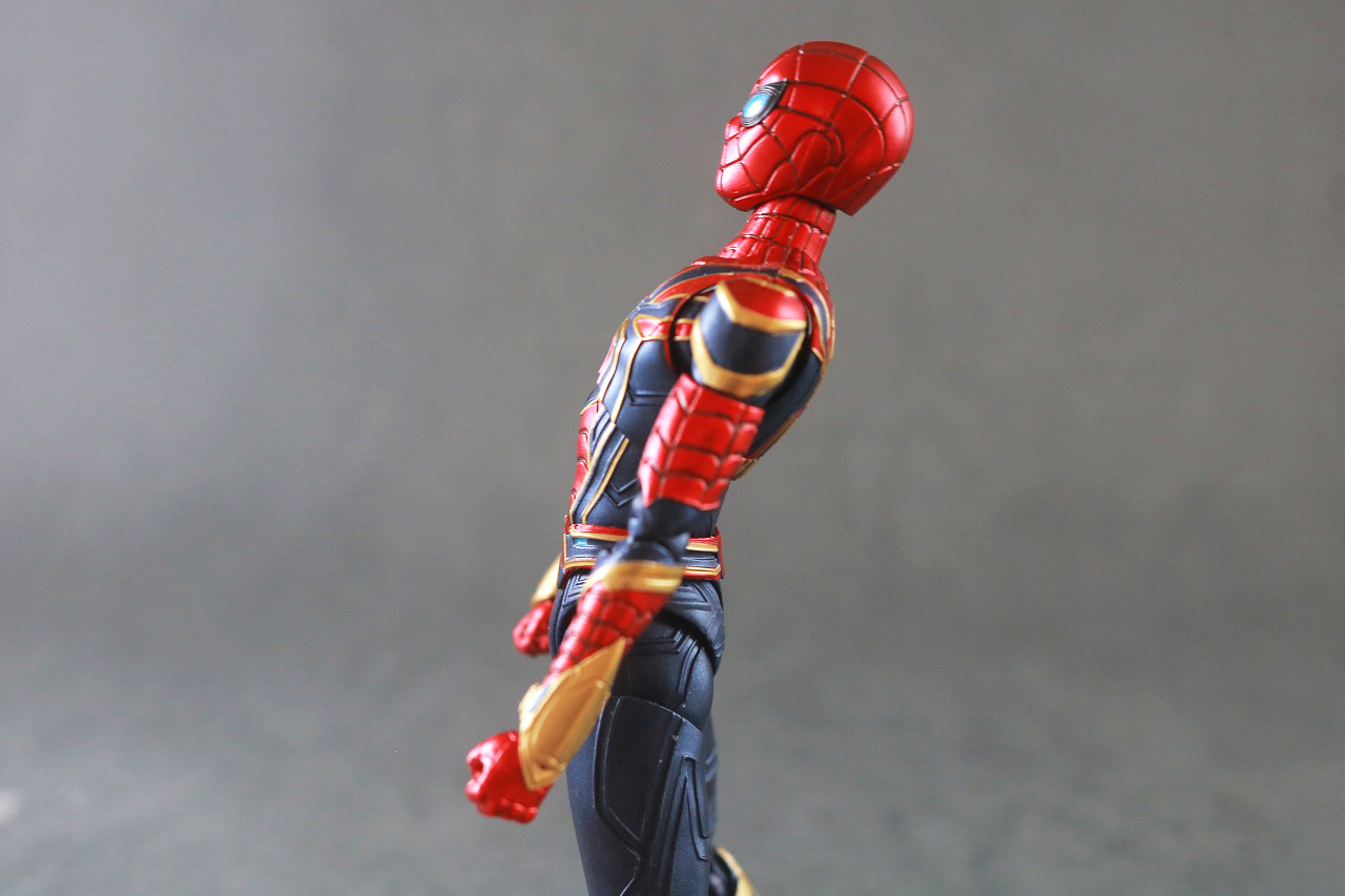 S.H.フィギュアーツ　アイアン・スパイダー（『スパイダーマン：ノー・ウェイ・ホーム』）　レビュー　可動範囲