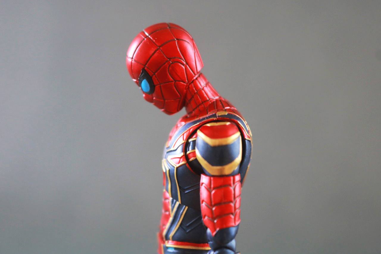 S.H.フィギュアーツ　アイアン・スパイダー（『スパイダーマン：ノー・ウェイ・ホーム』）　レビュー　可動範囲