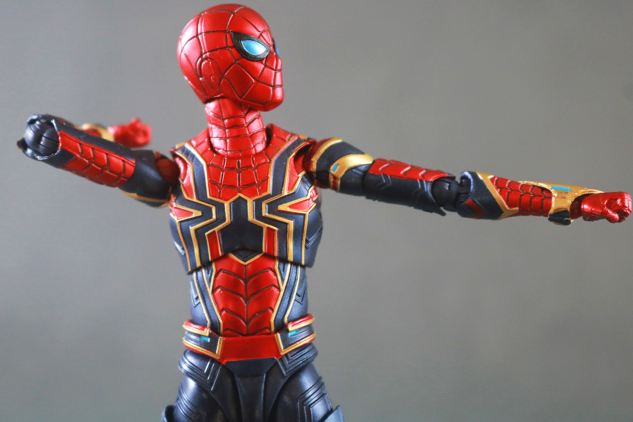 S.H.フィギュアーツ　アイアン・スパイダー（『スパイダーマン：ノー・ウェイ・ホーム』）　レビュー　可動範囲