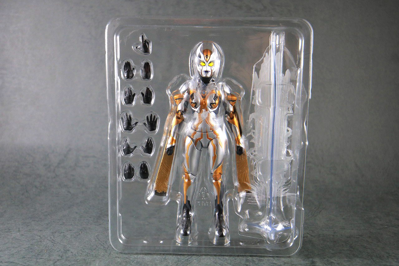 S.H.フィギュアーツ　カルミラ　レビュー　パッケージ