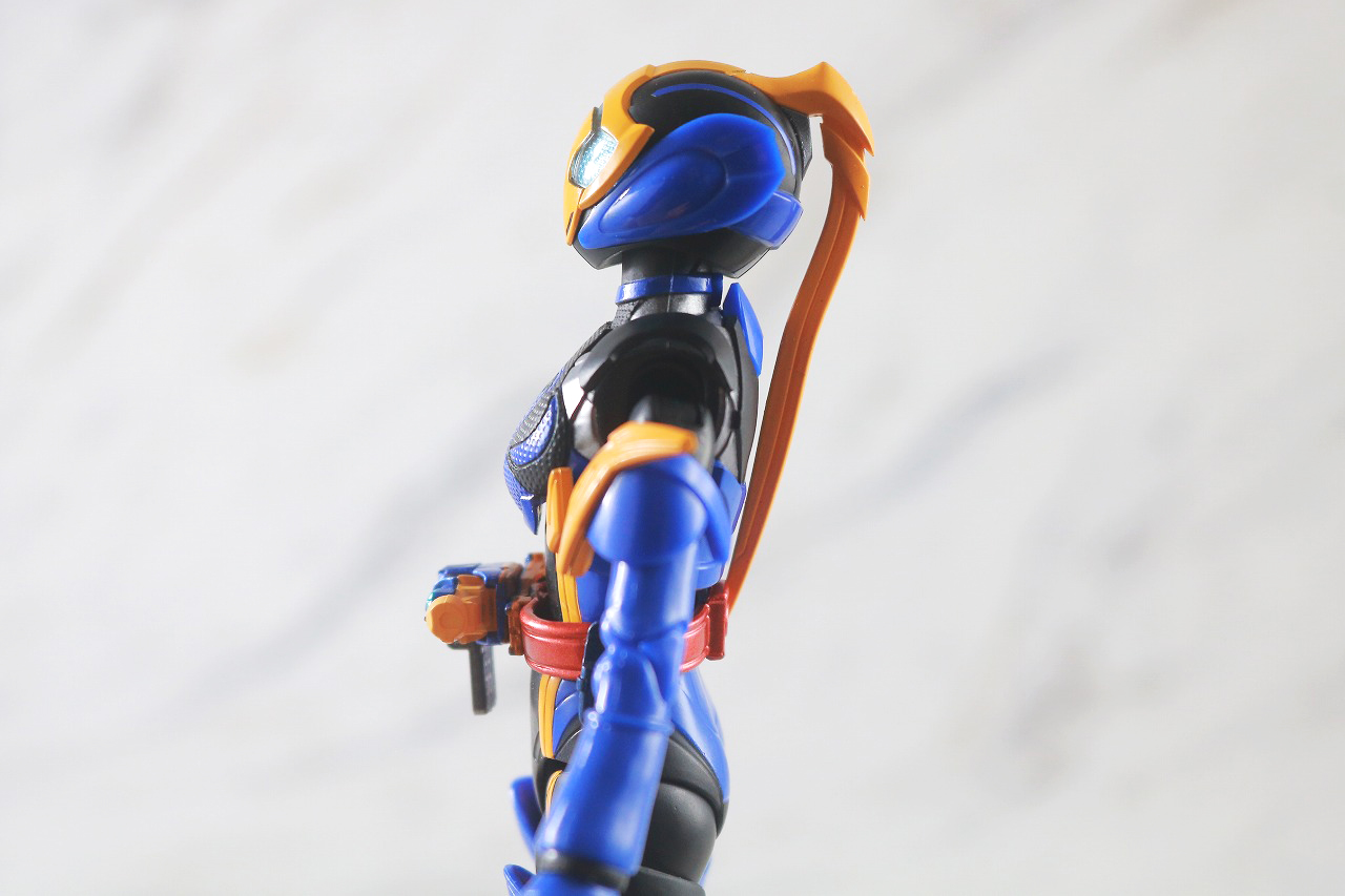 S.H.フィギュアーツ 仮面ライダージャンヌ コブラゲノム/ラブコフ クジャクゲノム レビュー 可動範囲