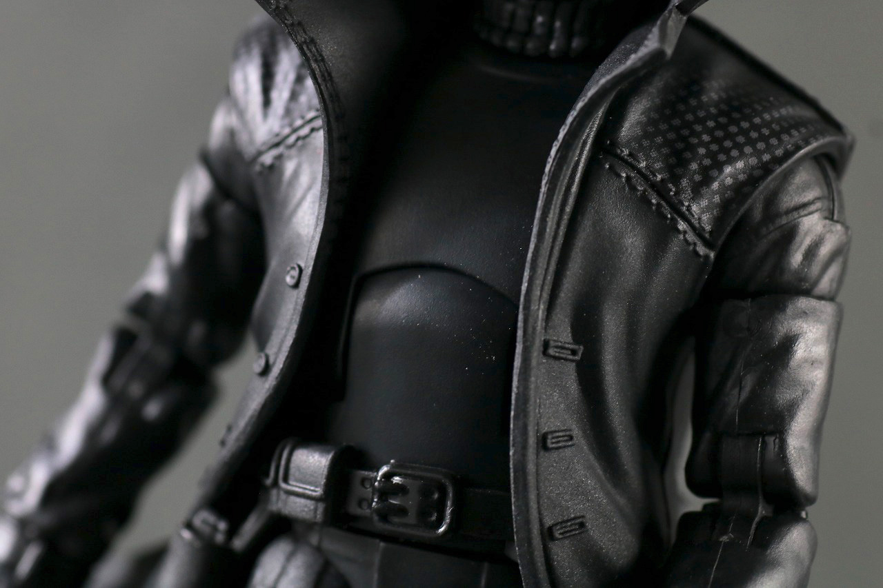 マーベルレジェンド　スパイダーマン・ノワール　レビュー　本体