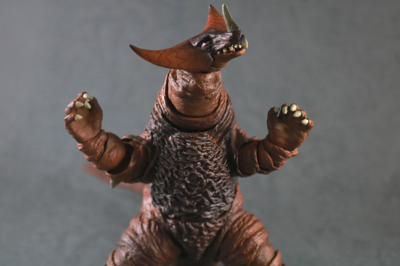 S.H.フィギュアーツ　ゴモラ　レビュー　可動範囲