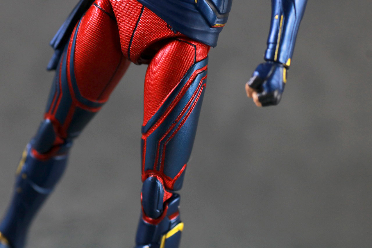 MAFEX　キャプテン・マーベル（アベンジャーズ／エンドゲーム）　レビュー　本体