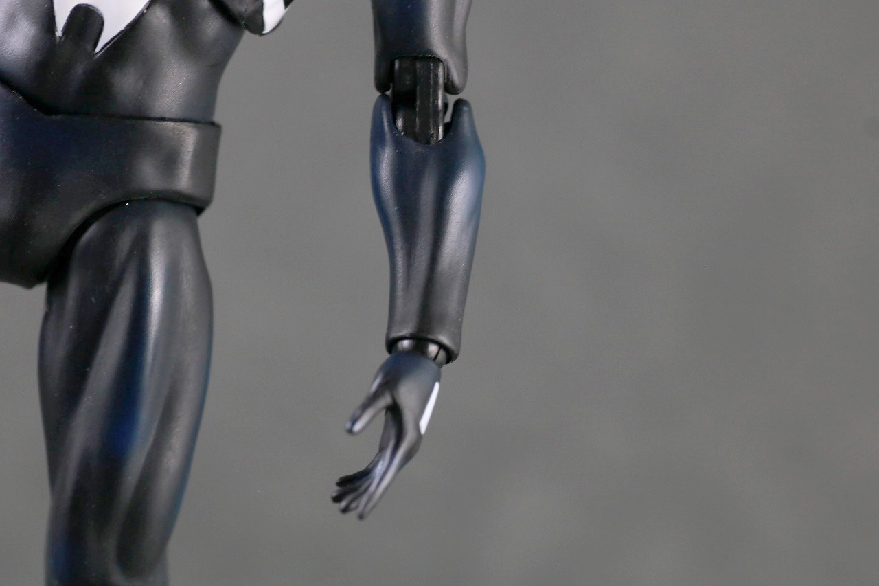 MAFEX　スパイダーマン　ブラックスーツ　レビュー　本体