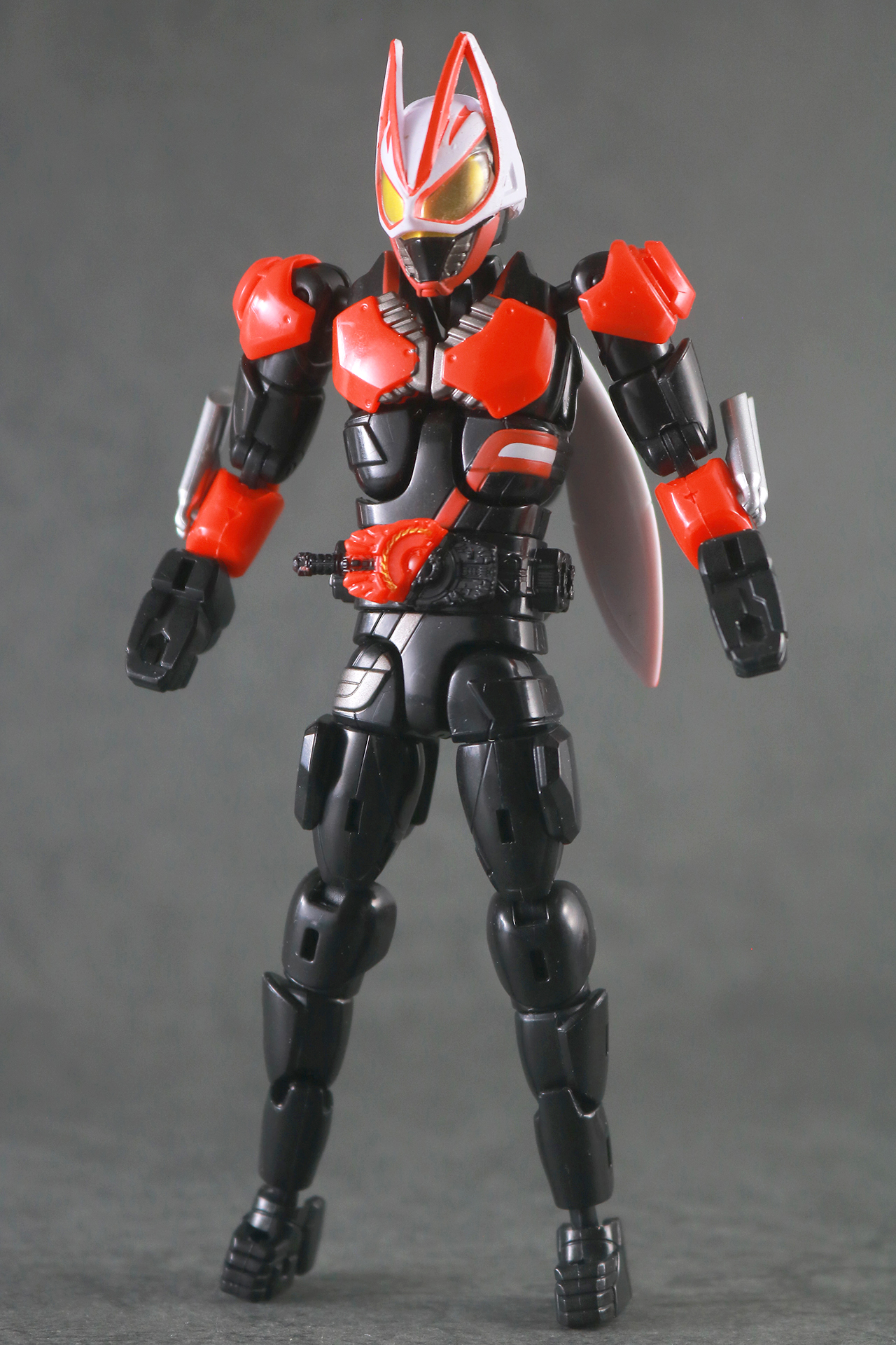 リボルブチェンジフィギュア　仮面ライダーギーツ　エントリーフォーム　レビュー　本体