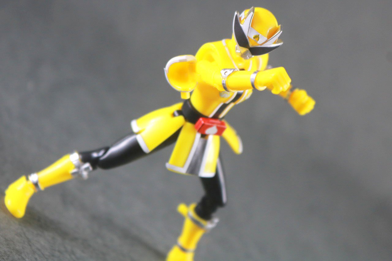 勇動 暴太郎戦隊ドンブラザーズ1 オニシスター　アクション