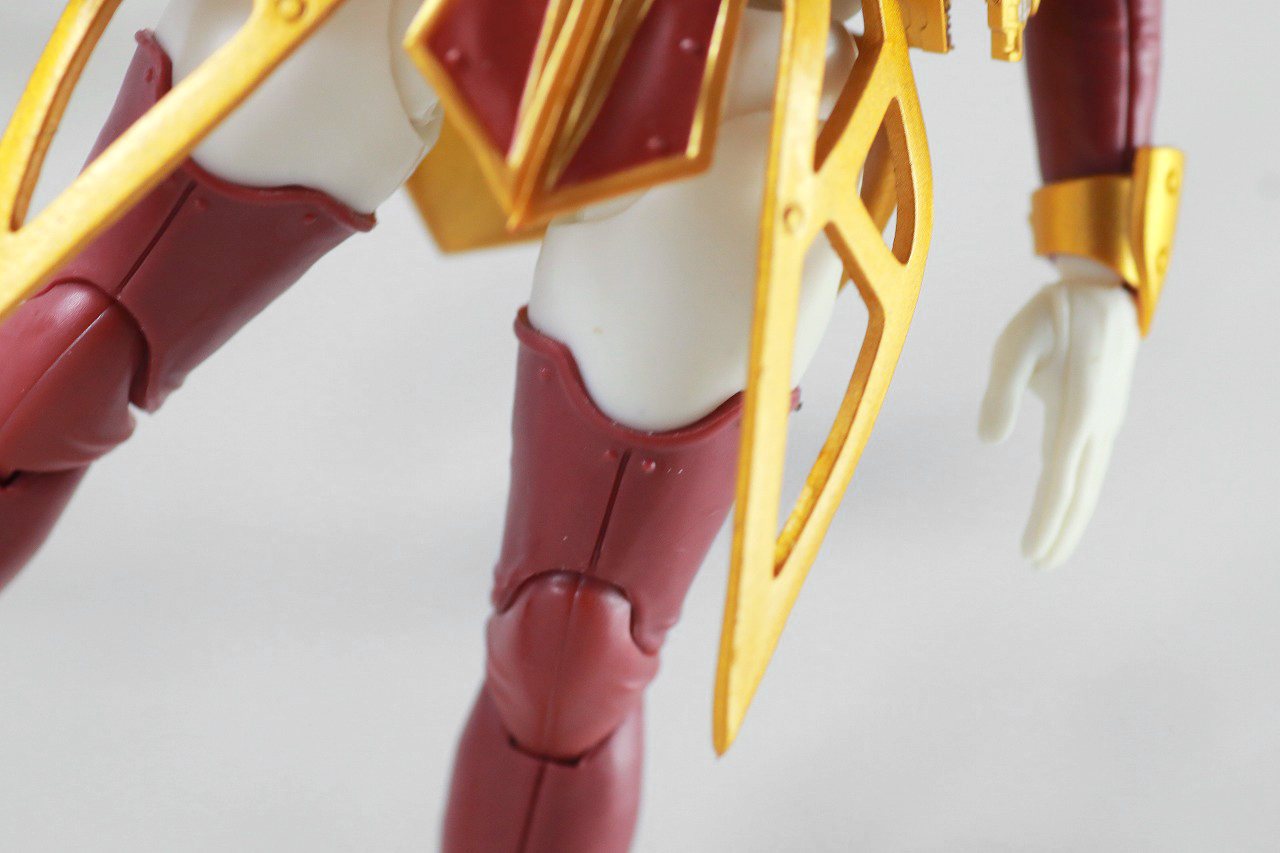 S.H.フィギュアーツ　仮面ライダーサーベラ　昆虫大百科　レビュー　本体