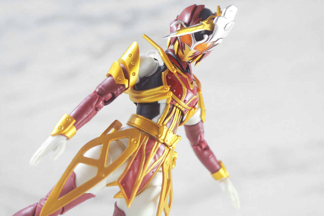 S.H.フィギュアーツ　仮面ライダーサーベラ　昆虫大百科　レビュー　アクション