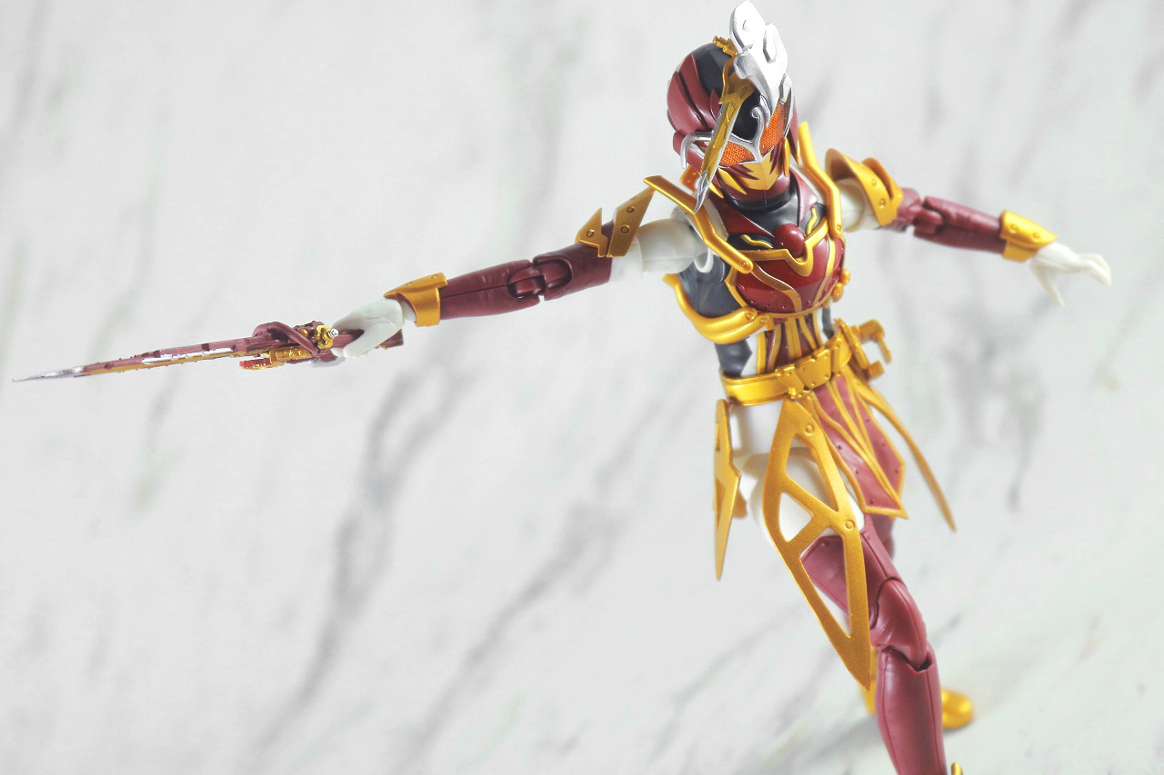 S.H.フィギュアーツ　仮面ライダーサーベラ　昆虫大百科　レビュー　アクション