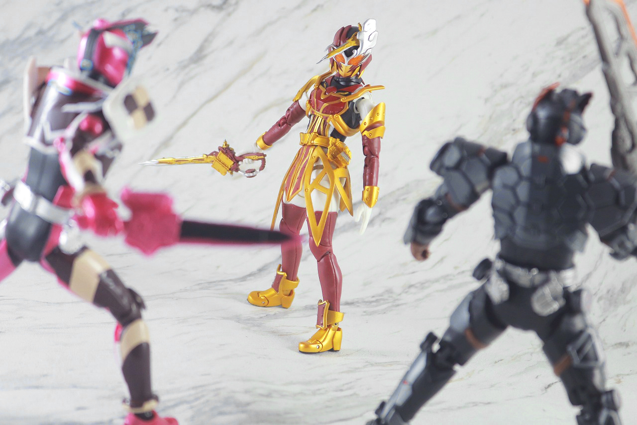 S.H.フィギュアーツ　仮面ライダーサーベラ　昆虫大百科　レビュー　アクション