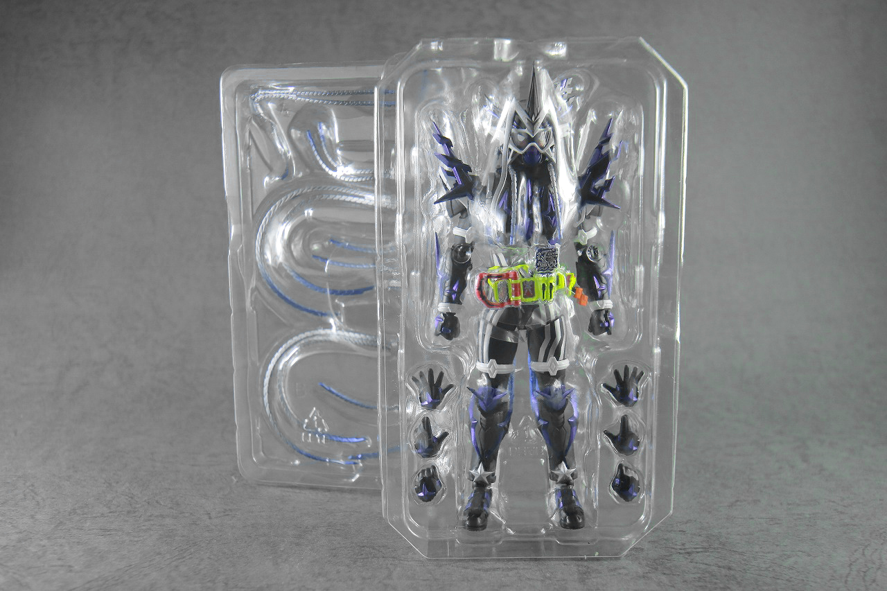 S.H.フィギュアーツ　仮面ライダーゲンム 無双ゲーマー　レビュー　パッケージ